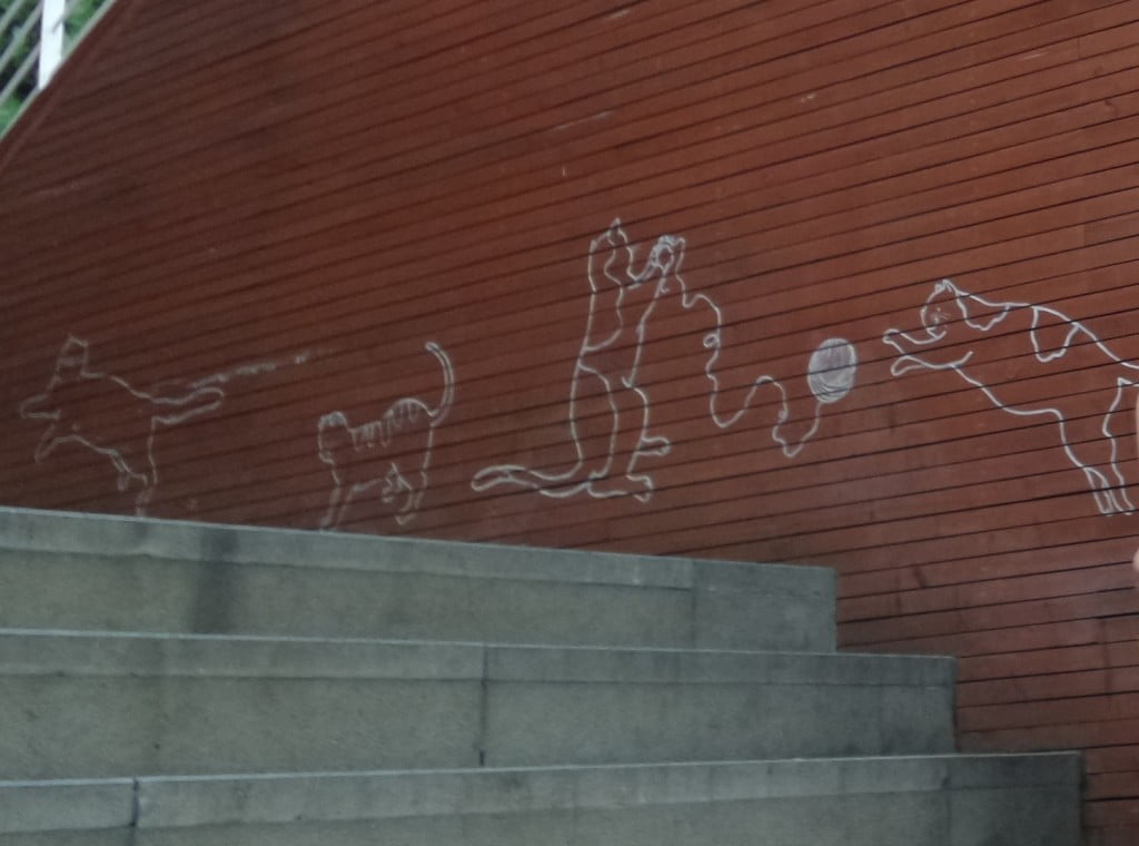 Стена с нарисованными кошками, Сеул, Каннам