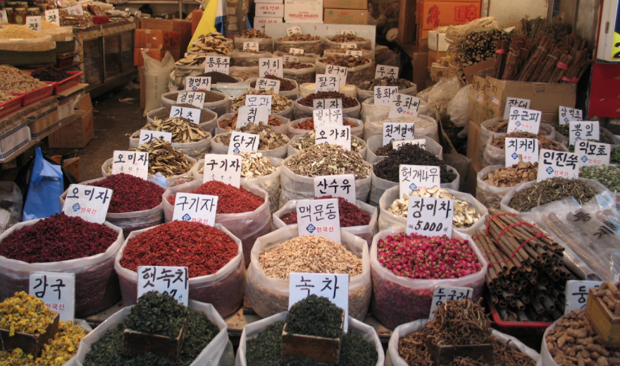Рынок трав в Сеуле